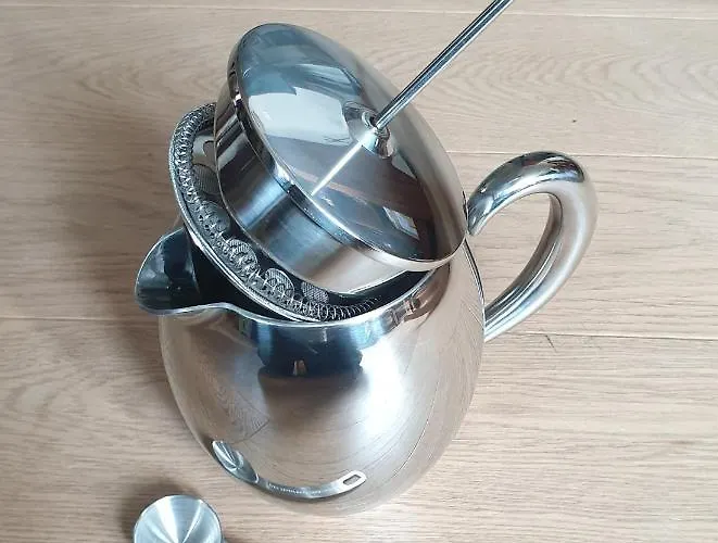 Le Patio Belle Maison En Plein Centre Ville, Avec Grande Terrasse Au Calme בית נופש בסטון